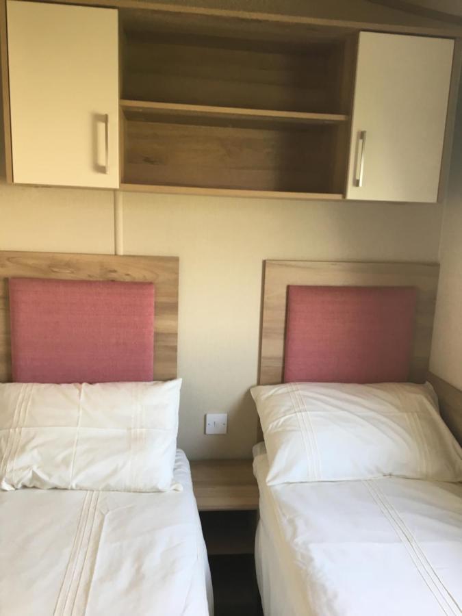 태터셜 14A Kingfisher Court 빌라 외부 사진